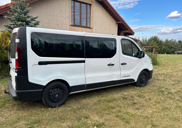 Renault Trafic cena 63600 przebieg: 136000, rok produkcji 2017 z Olsztyn małe 67